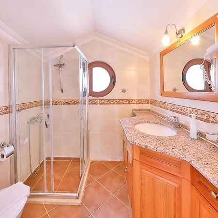 빌라 Yagiz - Lovely With Bay View & Private Pool
