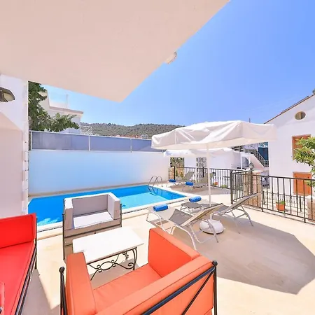Yagiz - Lovely With Bay View & Private Pool